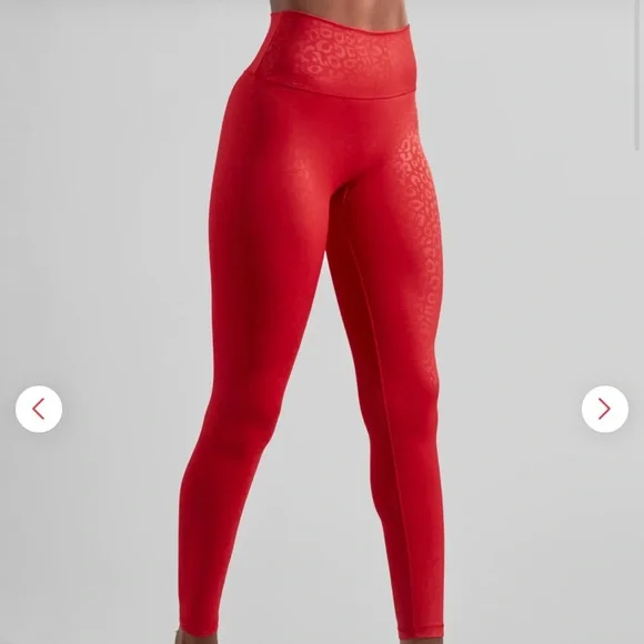 NWT buffbunny set - Picture 6 of 11